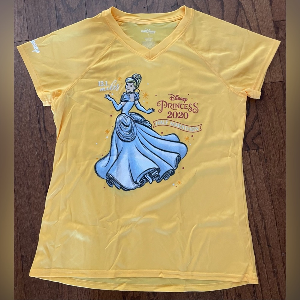 Disney Princess 2020 half marathon yellow Dri Fit short sleeve t-shirt NWOT